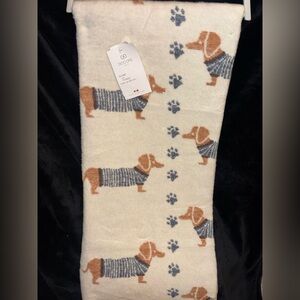 Dachshund Pattern Throw Blanket in Cream/Brown/Blue